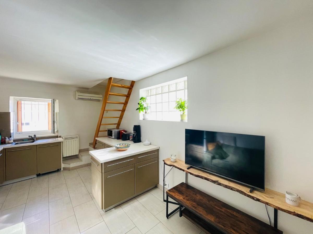 マルセイユLa Maisonette De Vaubanアパートメント エクステリア 写真